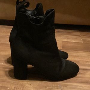 Koi footwear size 3 fits like 5 1/2 black sued like ankle boots